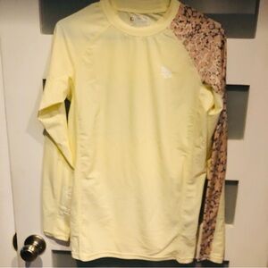 EUC As New. Long Sleeve Compression Rash Guard Top by Huge Impact Solid/…